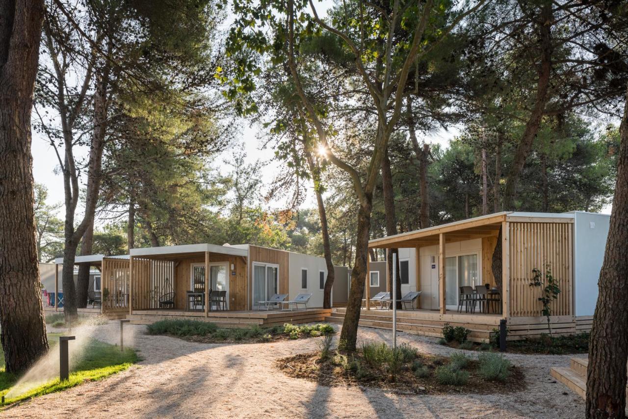 Falkensteiner Premium Mobile Homes And Camping Zadar Eksteriør billede Camping in Croatia