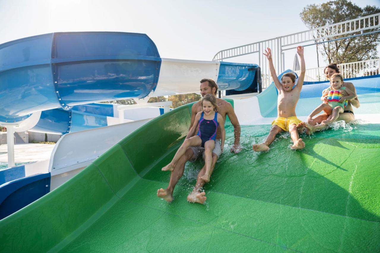 Falkensteiner Premium Mobile Homes And Camping Zadar Eksteriør billede Splash Island